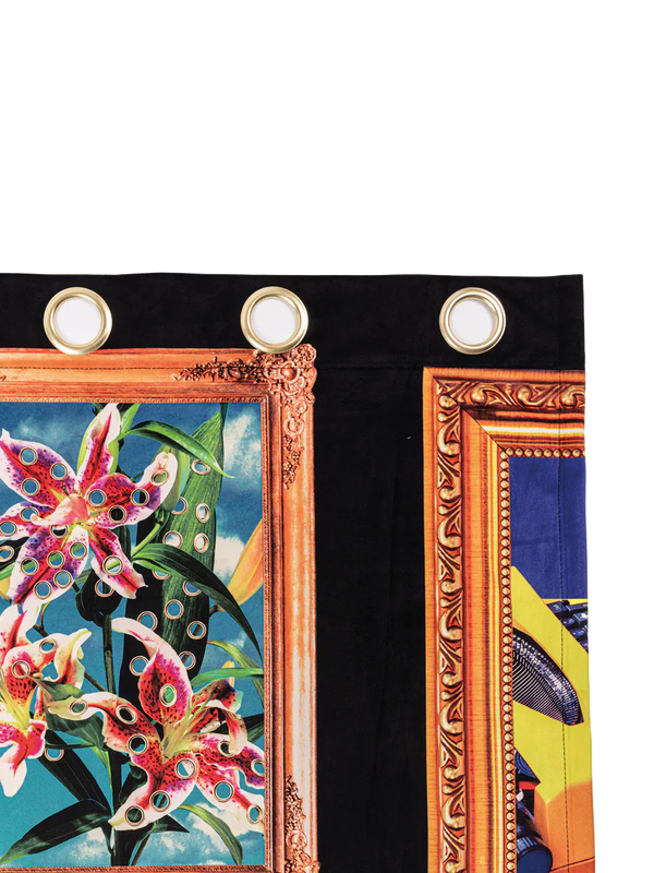 Designer shower curtain “Toiletpaper Frames”
