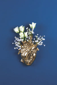 Love in Bloom Giant Vase — Sculptural Heart-Shaped Design 