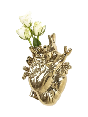 Love in Bloom Giant Vase — Sculptural Heart-Shaped Design 